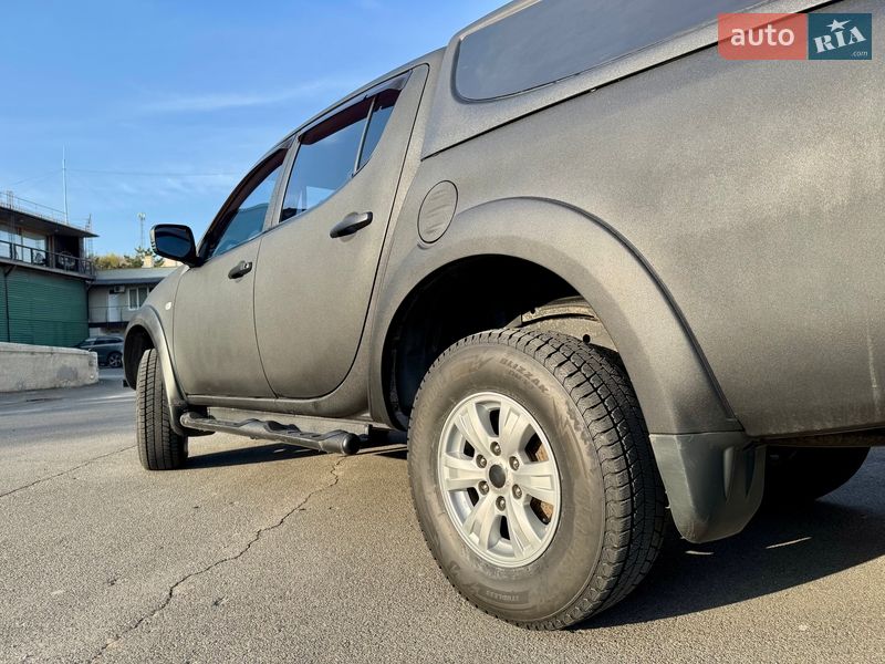 Пикап Mitsubishi L 200 2011 в Одессе