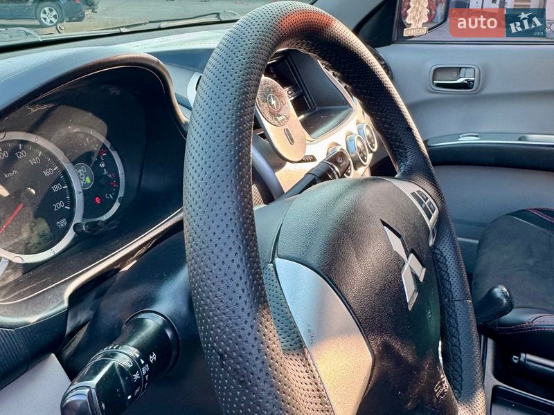 Пикап Mitsubishi L 200 2011 в Одессе