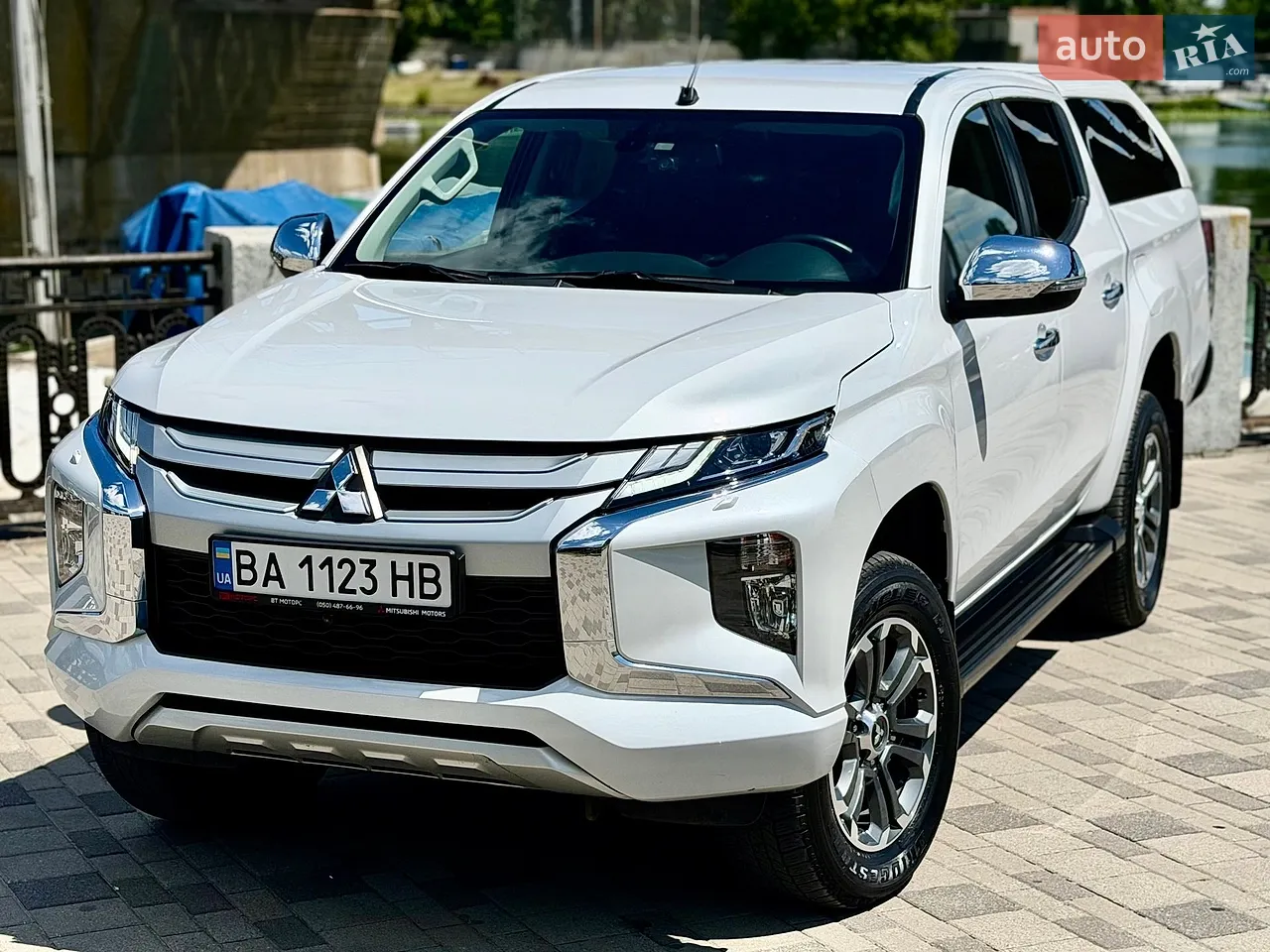 2013 Mitsubishi L200 - мініатюра 18