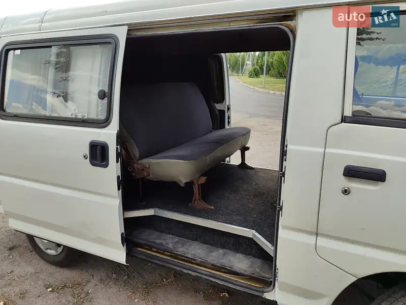 Mitsubishi L 300 1998