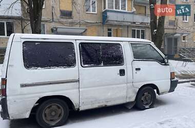 Минивэн Mitsubishi L 300 1990 в 