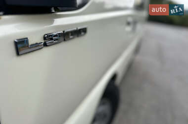 Мінівен Mitsubishi L 300 1993 в 