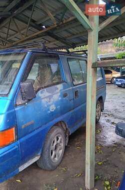 Мінівен Mitsubishi L 300 1988 в 