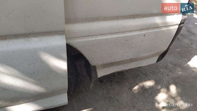 Мінівен Mitsubishi L 300 1994 в Одесі фото 5 Мінівен Mitsubishi L 300 1994 в Одесі