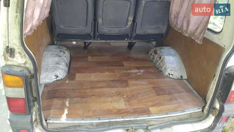 Мінівен Mitsubishi L 300 1994 в Одесі фото 9 Мінівен Mitsubishi L 300 1994 в Одесі