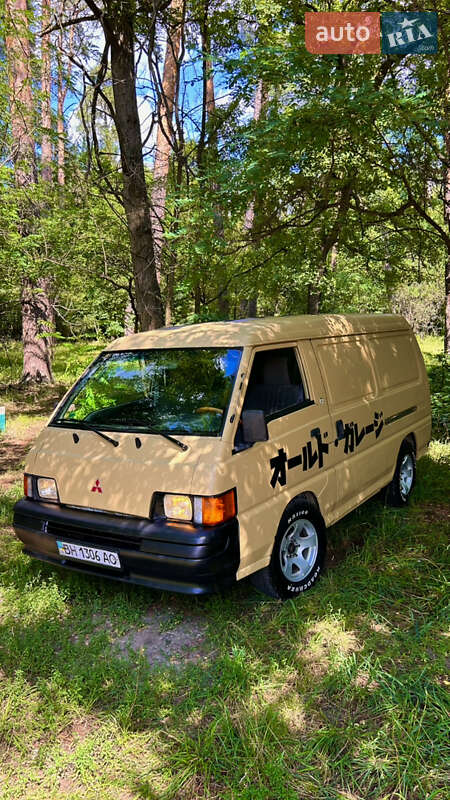 Грузовой фургон Mitsubishi L 300 1999 в Киеве фото Грузовой фургон Mitsubishi L 300 1999 в Киеве