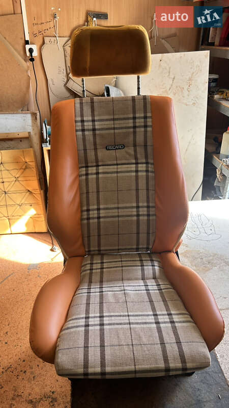 Грузовой фургон Mitsubishi L 300 1999 в Киеве фото 8 Грузовой фургон Mitsubishi L 300 1999 в Киеве