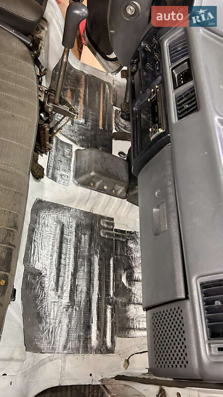 Грузовой фургон Mitsubishi L 300 1999 в Киеве фото 16 Грузовой фургон Mitsubishi L 300 1999 в Киеве