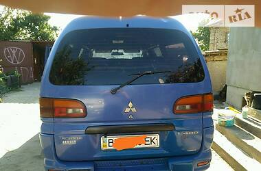 Вантажопасажирський фургон Mitsubishi L 400 1999 в 
