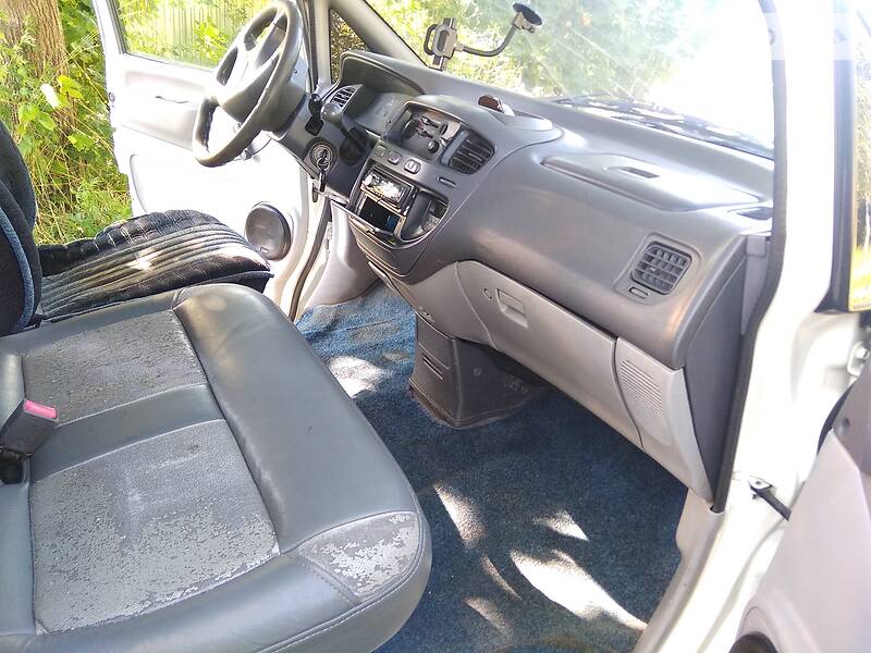 Мінівен Mitsubishi L 400 2000 в Новояворівську