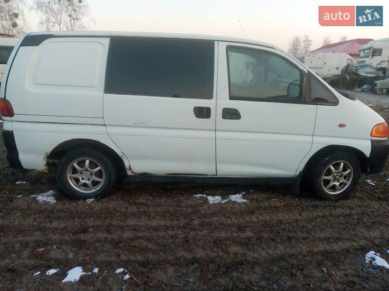 Минивэн Mitsubishi L 400 1997 в Дубечно