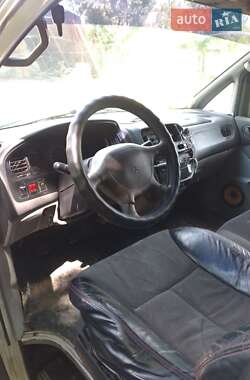 Минивэн Mitsubishi L 400 1997 в 