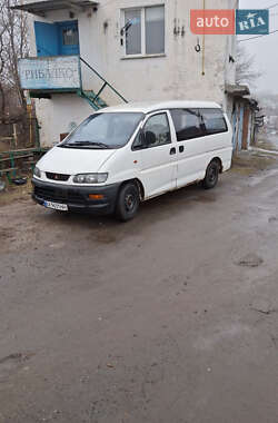 Минивэн Mitsubishi L 400 1999 в 