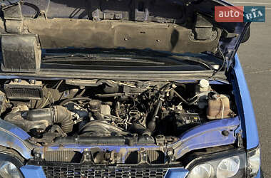 Грузовой фургон Mitsubishi L 400 2000 в 