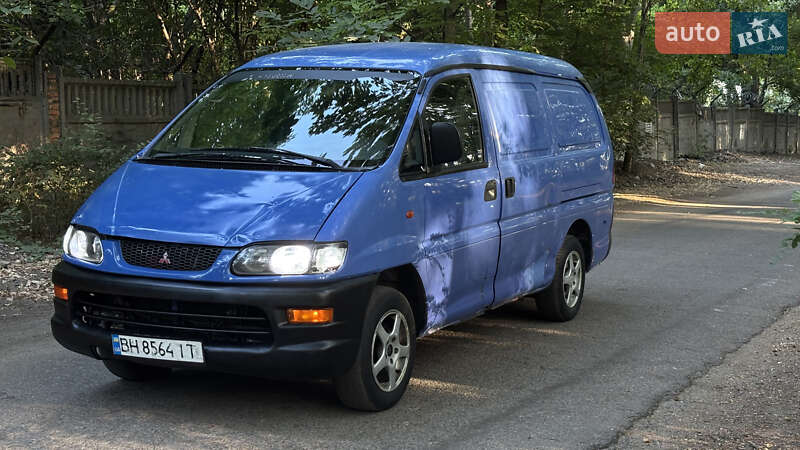 Грузовой фургон Mitsubishi L 400 2000 в Одессе