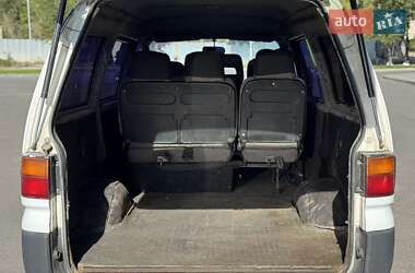 Минивэн Mitsubishi L 400 2000 в 