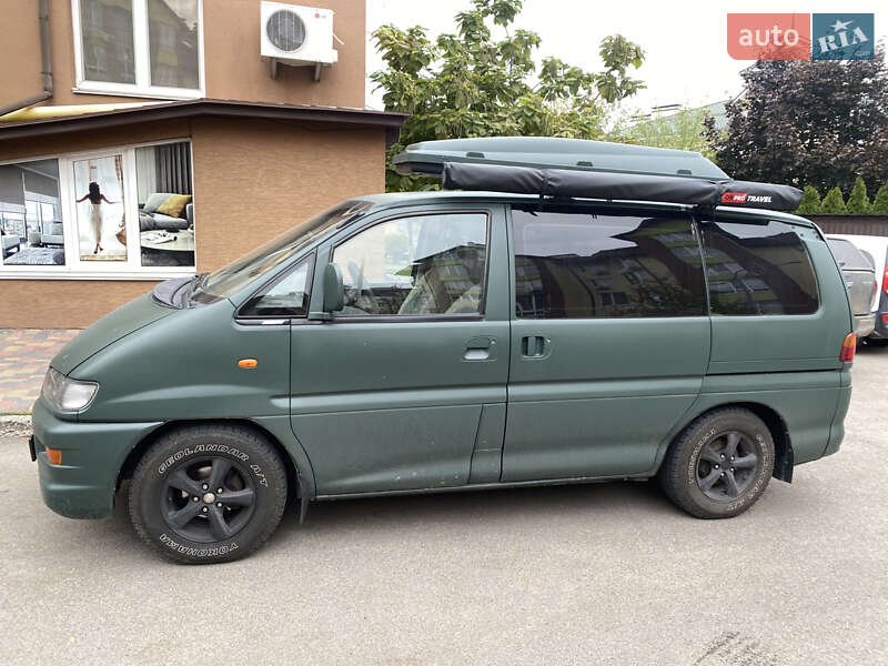 Мінівен Mitsubishi L 400 2000 в Києві