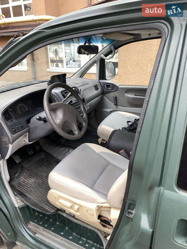 Мінівен Mitsubishi L 400 2000 в Києві