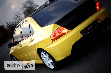 Седан Mitsubishi Lancer Evolution 2004 в 