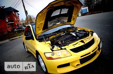Седан Mitsubishi Lancer Evolution 2004 в 