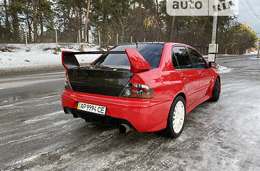 Седан Mitsubishi Lancer Evolution 2004 в Киеве