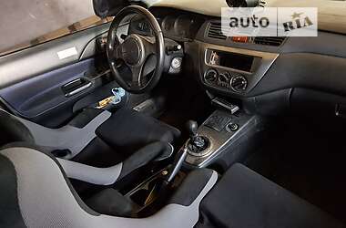 Седан Mitsubishi Lancer Evolution 2004 в Киеве Седан Mitsubishi Lancer Evolution 2004 в Киеве