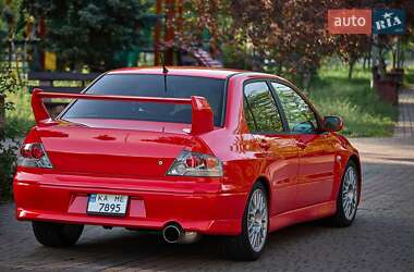 Седан Mitsubishi Lancer Evolution 2002 в 