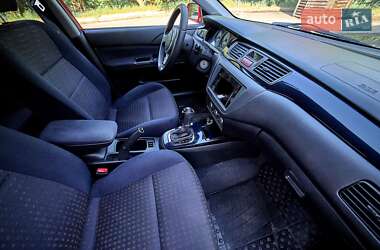 Седан Mitsubishi Lancer Evolution 2002 в 
