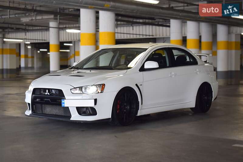 Седан Mitsubishi Lancer Evolution 2008 в Краковце