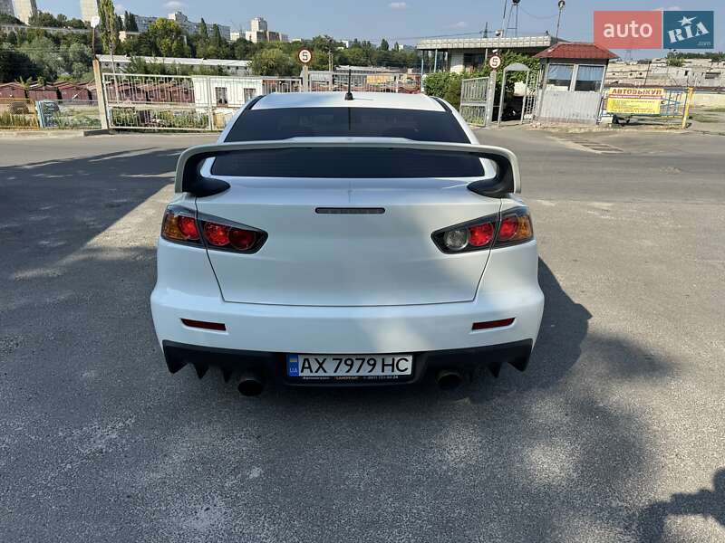 Седан Mitsubishi Lancer Evolution 2008 в Харькове фото 5 Седан Mitsubishi Lancer Evolution 2008 в Харькове