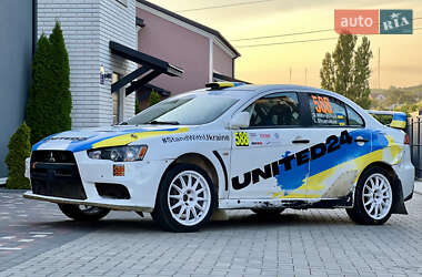 Седан Mitsubishi Lancer Evolution 2009 в Черновцах