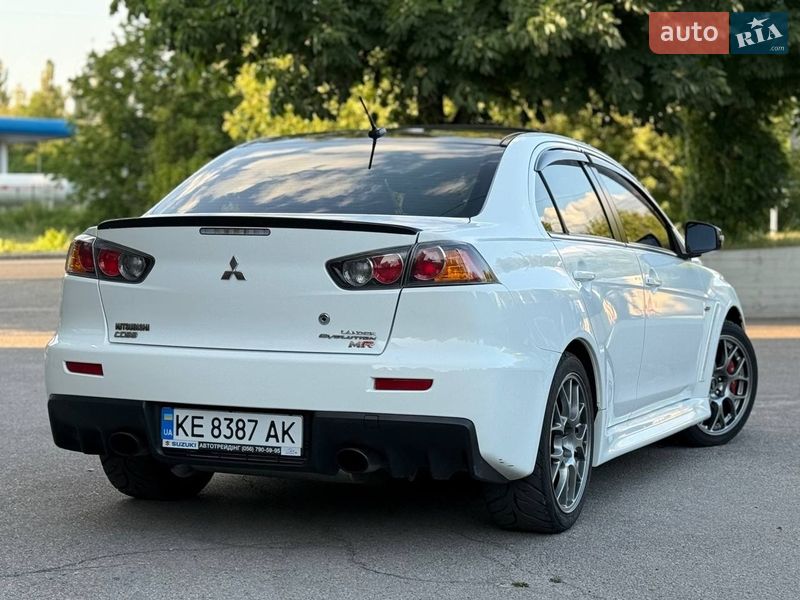Седан Mitsubishi Lancer Evolution 2015 в Днепре