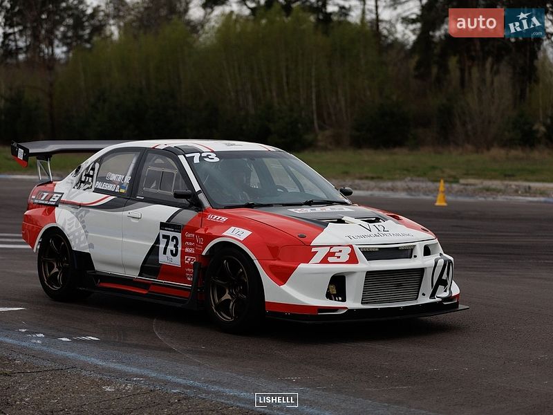 Седан Mitsubishi Lancer Evolution 1999 в Дніпрі