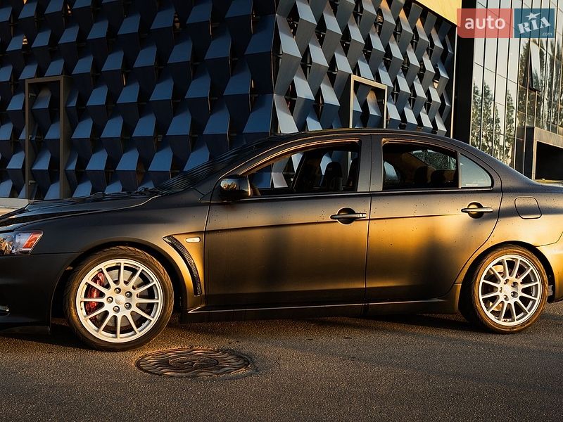 Седан Mitsubishi Lancer Evolution 2008 в Киеве