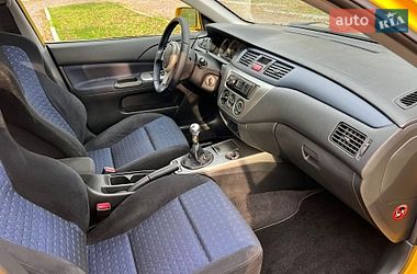 Седан Mitsubishi Lancer Evolution 2003 в Ужгороде