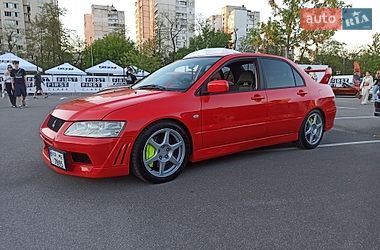 Седан Mitsubishi Lancer Evolution 2002 в Киеве Седан Mitsubishi Lancer Evolution 2002 в Киеве