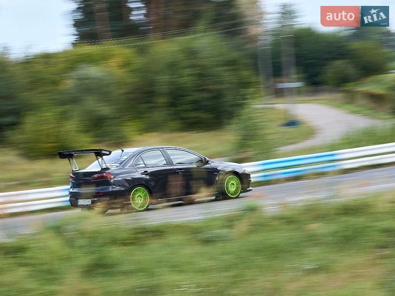 Седан Mitsubishi Lancer Evolution 2008 в Киеве