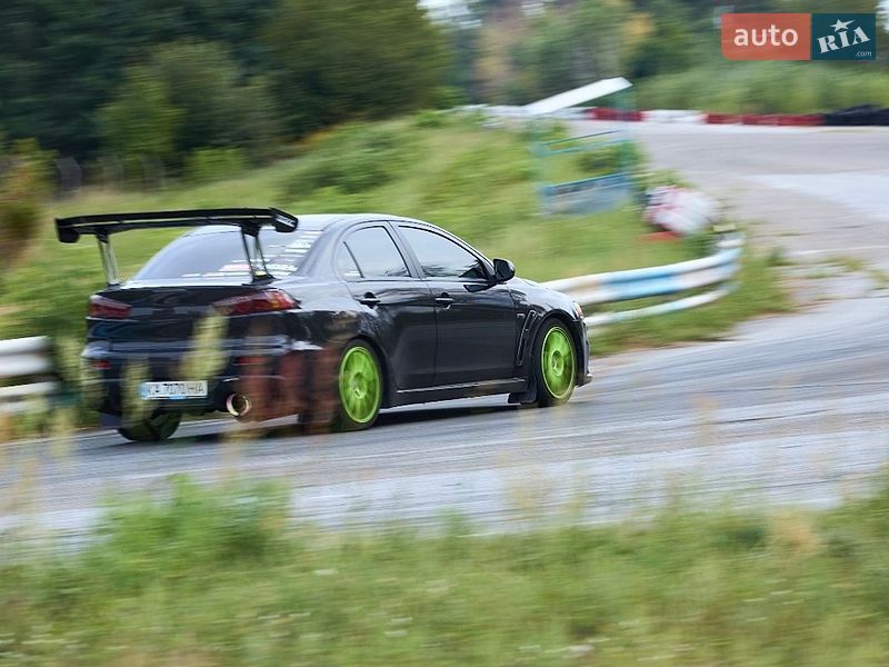 Седан Mitsubishi Lancer Evolution 2008 в Киеве