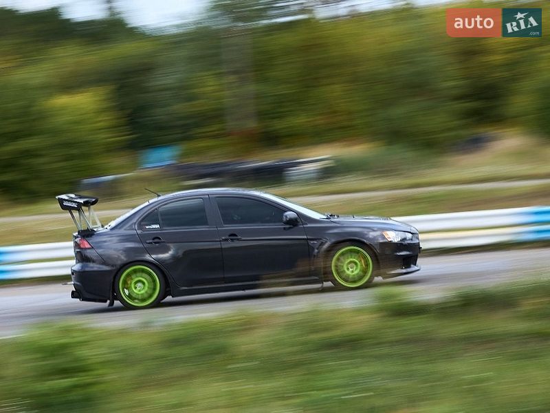 Седан Mitsubishi Lancer Evolution 2008 в Киеве