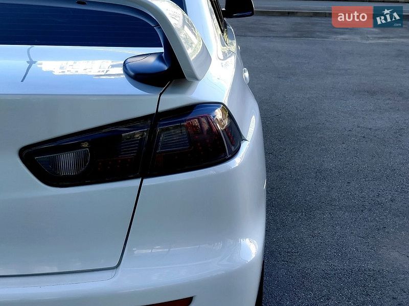 Седан Mitsubishi Lancer Evolution 2008 в Харкові фото 12 Седан Mitsubishi Lancer Evolution 2008 в Харкові