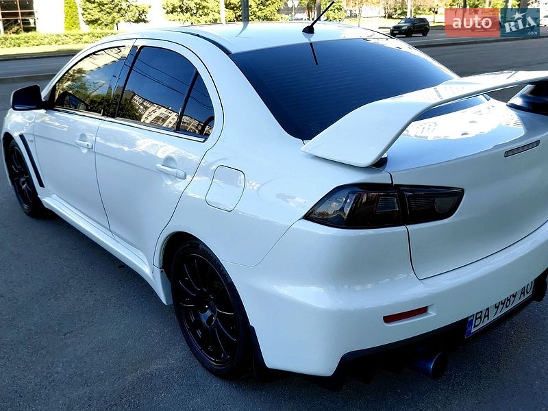 Седан Mitsubishi Lancer Evolution 2008 в Харкові фото 19 Седан Mitsubishi Lancer Evolution 2008 в Харкові
