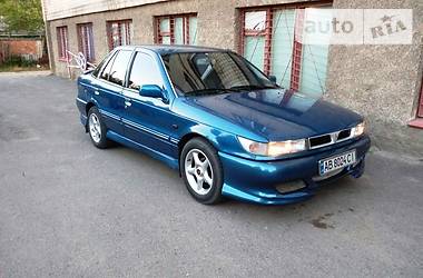 Хэтчбек Mitsubishi Lancer 1990 в Виннице