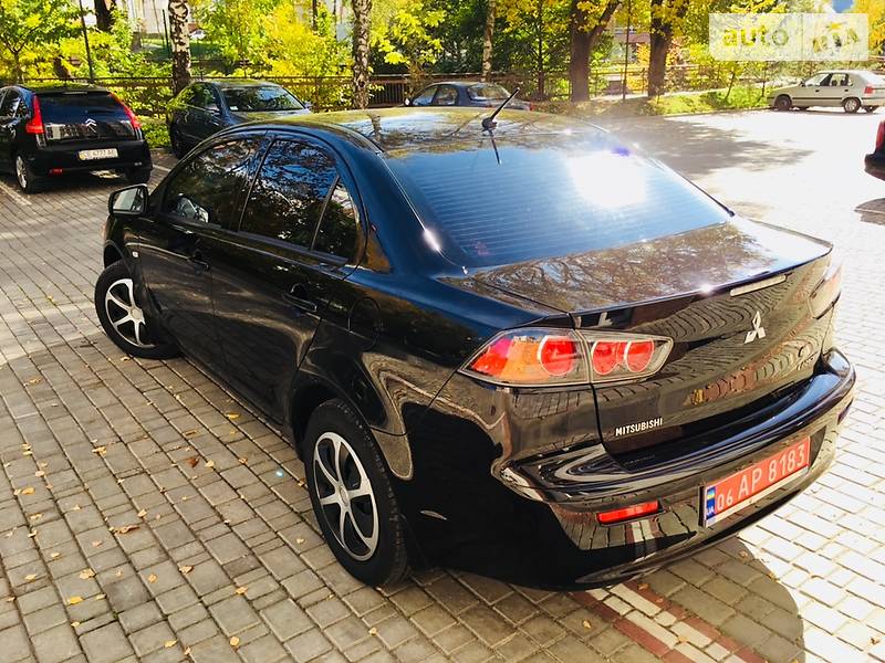 Седан Mitsubishi Lancer 2012 в Ивано-Франковске