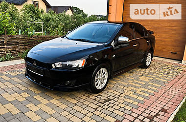 Седан Mitsubishi Lancer 2011 в Черновцах