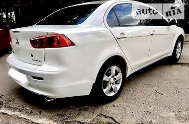 Седан Mitsubishi Lancer 2010 в Днепре