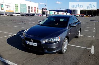 Седан Mitsubishi Lancer 2009 в Киеве