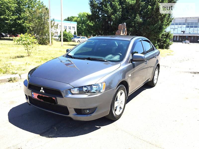 Седан Mitsubishi Lancer 2009 в Кропивницькому