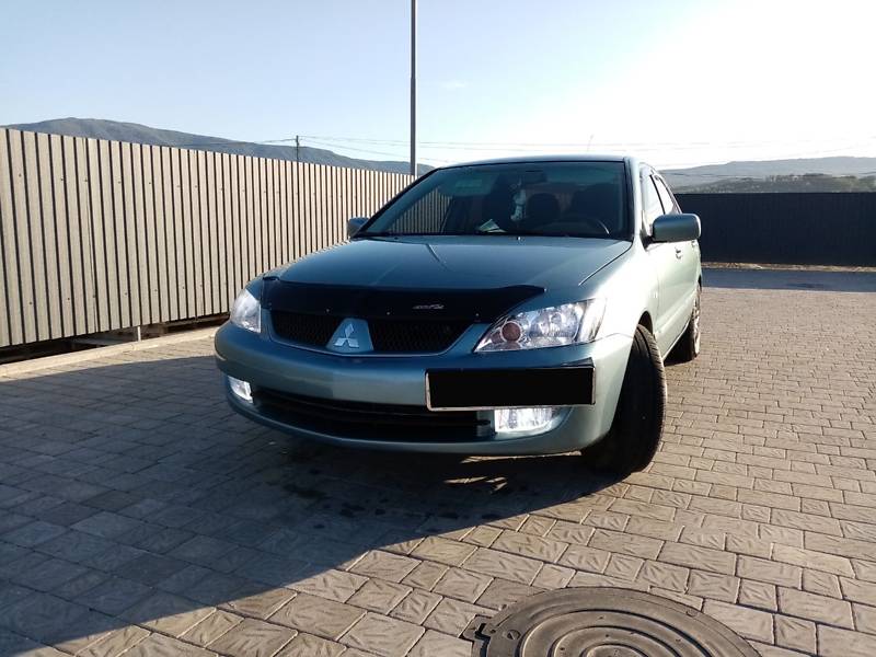 Седан Mitsubishi Lancer 2006 в Хусті