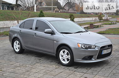 Седан Mitsubishi Lancer 2015 в Киеве