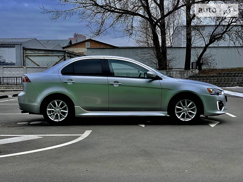 Седан Mitsubishi Lancer 2015 в Києві фото 8 Седан Mitsubishi Lancer 2015 в Києві